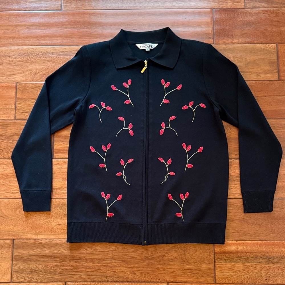 Vintage Black Embroidered Cardigan | Cottagecore / Y2K Floral Embroidery Small